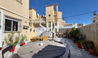 Återförsäljning - Villa - Orihuela Costa - Costa Blanca