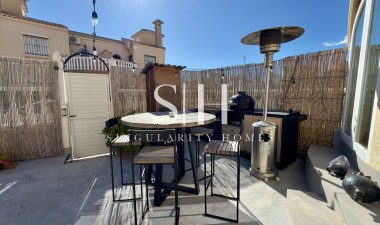 Återförsäljning - Villa - Orihuela Costa - Costa Blanca