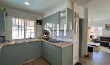 Återförsäljning - Villa - Orihuela Costa - Costa Blanca