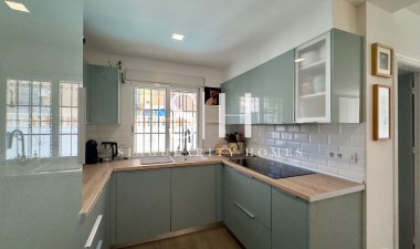 Återförsäljning - Villa - Orihuela Costa - Costa Blanca