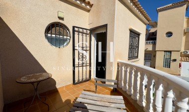 Återförsäljning - Villa - Orihuela Costa - Costa Blanca