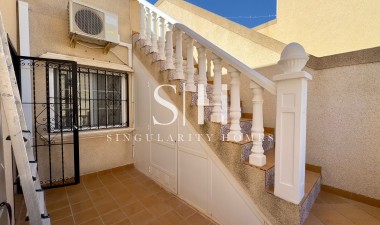 Återförsäljning - Villa - Orihuela Costa - Costa Blanca