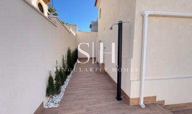 Återförsäljning - Villa - Torrevieja - Cabo Cervera