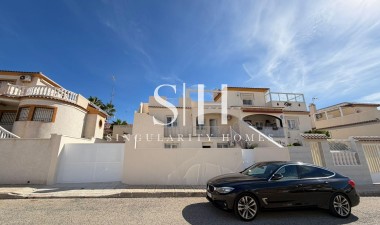 Återförsäljning - Villa - Torrevieja - Cabo Cervera