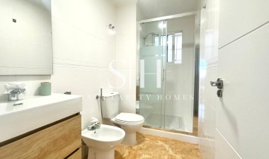 Återförsäljning - Bungalow - Torrevieja - Playa de los Locos