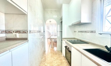 Återförsäljning - Bungalow - Torrevieja - Playa de los Locos