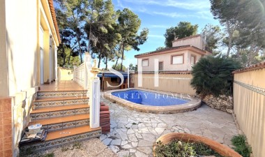 Перепродажа - Villa - Pilar de la Horadada - Costa Blanca