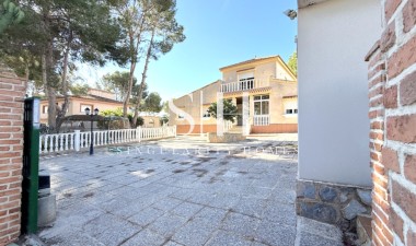 Перепродажа - Villa - Pilar de la Horadada - Costa Blanca