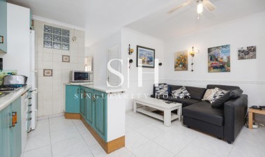 Resale - Villa - Torrevieja - Calas Blanca