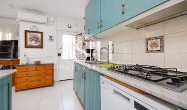 Resale - Villa - Torrevieja - Calas Blanca