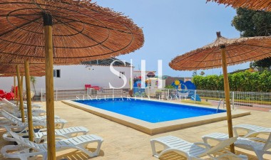 Resale - Villa - Torrevieja - Calas Blanca