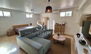 Resale - Villa - San Miguel de Salinas - Residencial Los Flamencos