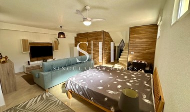 Resale - Villa - San Miguel de Salinas - Residencial Los Flamencos