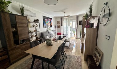 Resale - Villa - San Miguel de Salinas - Residencial Los Flamencos