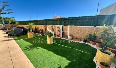 Resale - Villa - San Miguel de Salinas - Residencial Los Flamencos