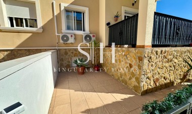 Resale - Villa - San Miguel de Salinas - Residencial Los Flamencos