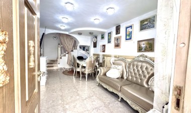 Resale - House - Orihuela Costa - Playa Flamenca