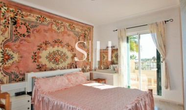 Resale - House - Orihuela Costa - Villamartin