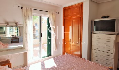 Resale - House - Orihuela Costa - Villamartin