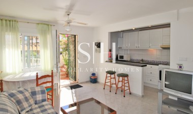 Resale - House - Orihuela Costa - Villamartin