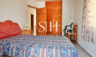 Resale - House - Orihuela Costa - Villamartin