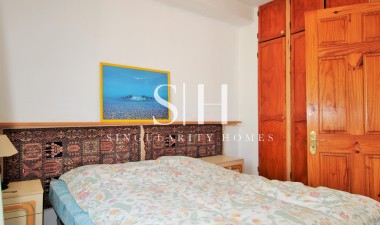 Resale - House - Orihuela Costa - Villamartin