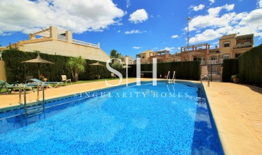 Resale - House - Orihuela Costa - Villamartin