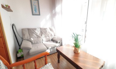 Resale - Apartment / flat - Torrevieja - Acequion