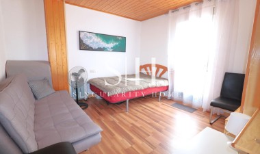 Resale - Apartment / flat - Torrevieja - Acequion
