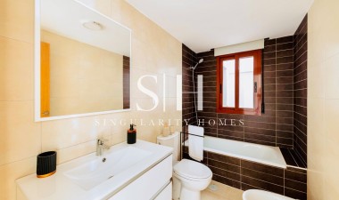 Resale - Apartment / flat - Avileses