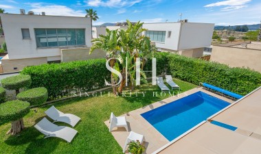 Перепродажа - Villa - Orihuela Costa - Costa Blanca