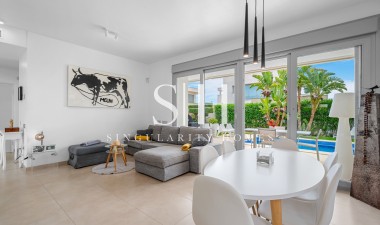 Перепродажа - Villa - Orihuela Costa - Costa Blanca