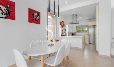 Перепродажа - Villa - Orihuela Costa - Costa Blanca