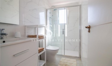 Återförsäljning - Lägenhet / lägenhet - Torrevieja - Punta prima