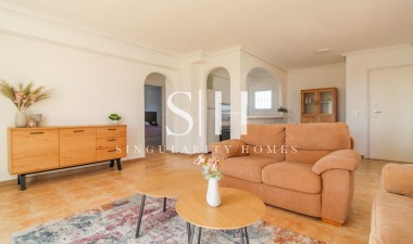 Återförsäljning - Lägenhet / lägenhet - Torrevieja - Punta prima