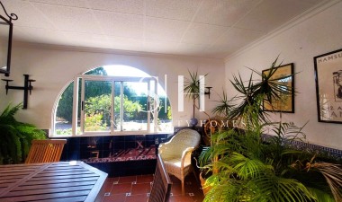 Återförsäljning - Villa - La marina - Costa Blanca