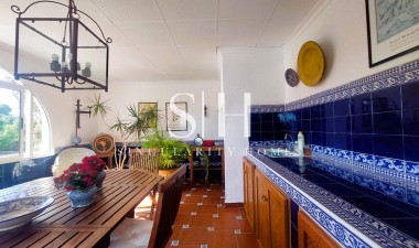 Återförsäljning - Villa - La marina - Costa Blanca