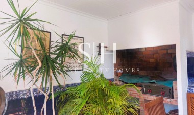 Återförsäljning - Villa - La marina - Costa Blanca