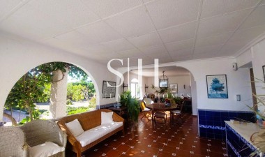 Återförsäljning - Villa - La marina - Costa Blanca