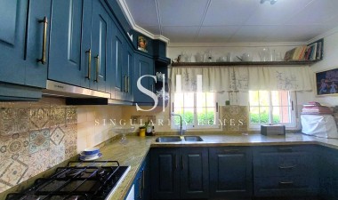 Återförsäljning - Villa - La marina - Costa Blanca