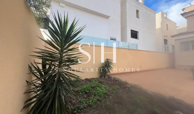 Wiederverkauf - Villa - Orihuela Costa - Villamartín-las Filipinas