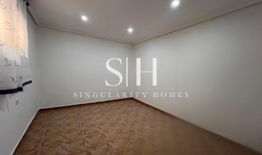 Wiederverkauf - Villa - Orihuela Costa - Villamartín-las Filipinas