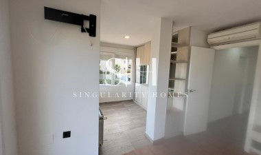 Wiederverkauf - Villa - Orihuela Costa - Villamartín-las Filipinas