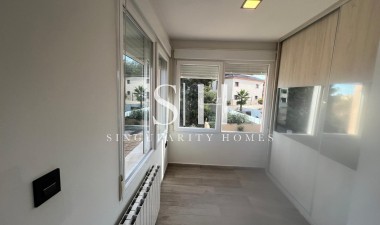 Wiederverkauf - Villa - Orihuela Costa - Villamartín-las Filipinas