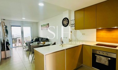 Resale - Apartment / flat - Pilar de la Horadada - pueblo