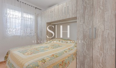 Resale - Villa - Orihuela Costa - Costa Blanca