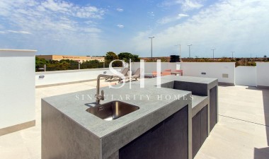 Новое здание - Villa - Sucina