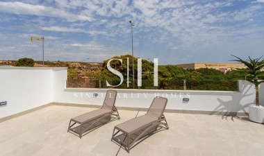 Новое здание - Villa - Sucina