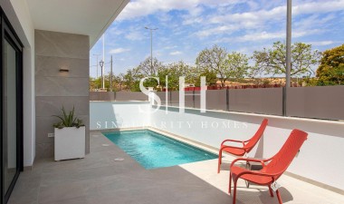 Новое здание - Villa - Sucina