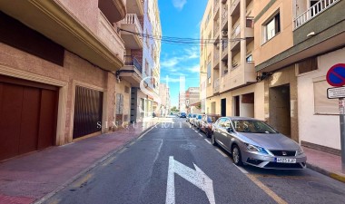 Перепродажа - Квартира / квартира - Torrevieja - Torrevieja*